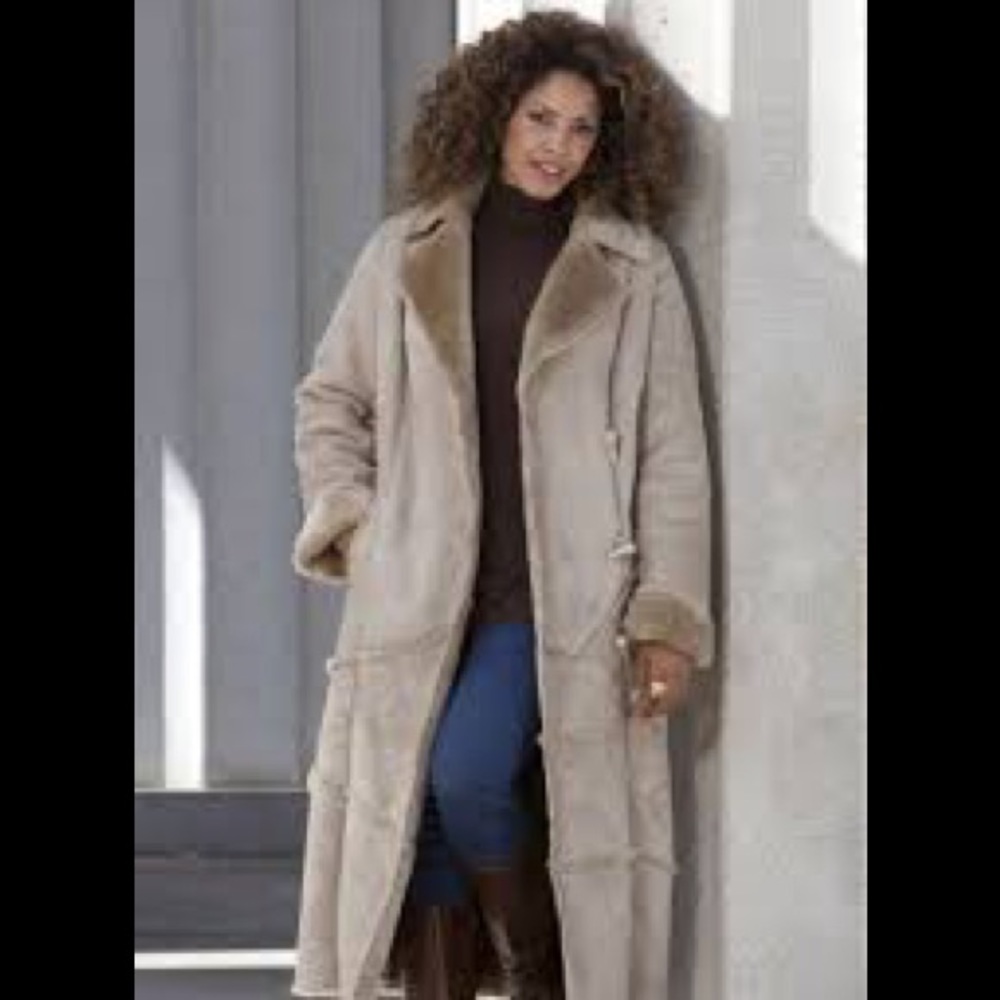 Fu Da New York Full Length Coat | Beautiful Faux Suede/Fur inside Coat. Size L
